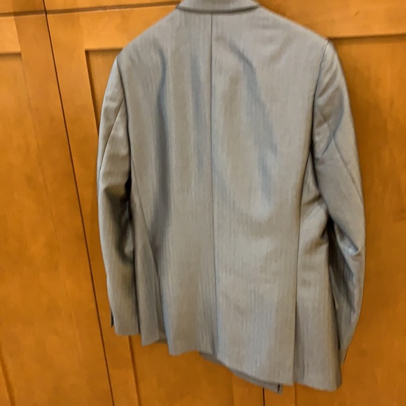 Men’s Le Chateau Premier Class Shiny Slim suit. - Picture 9 of 9